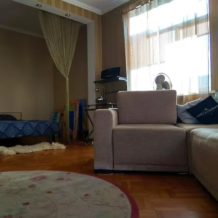 Alabama Mama Apartment Kyiv Exterior photo